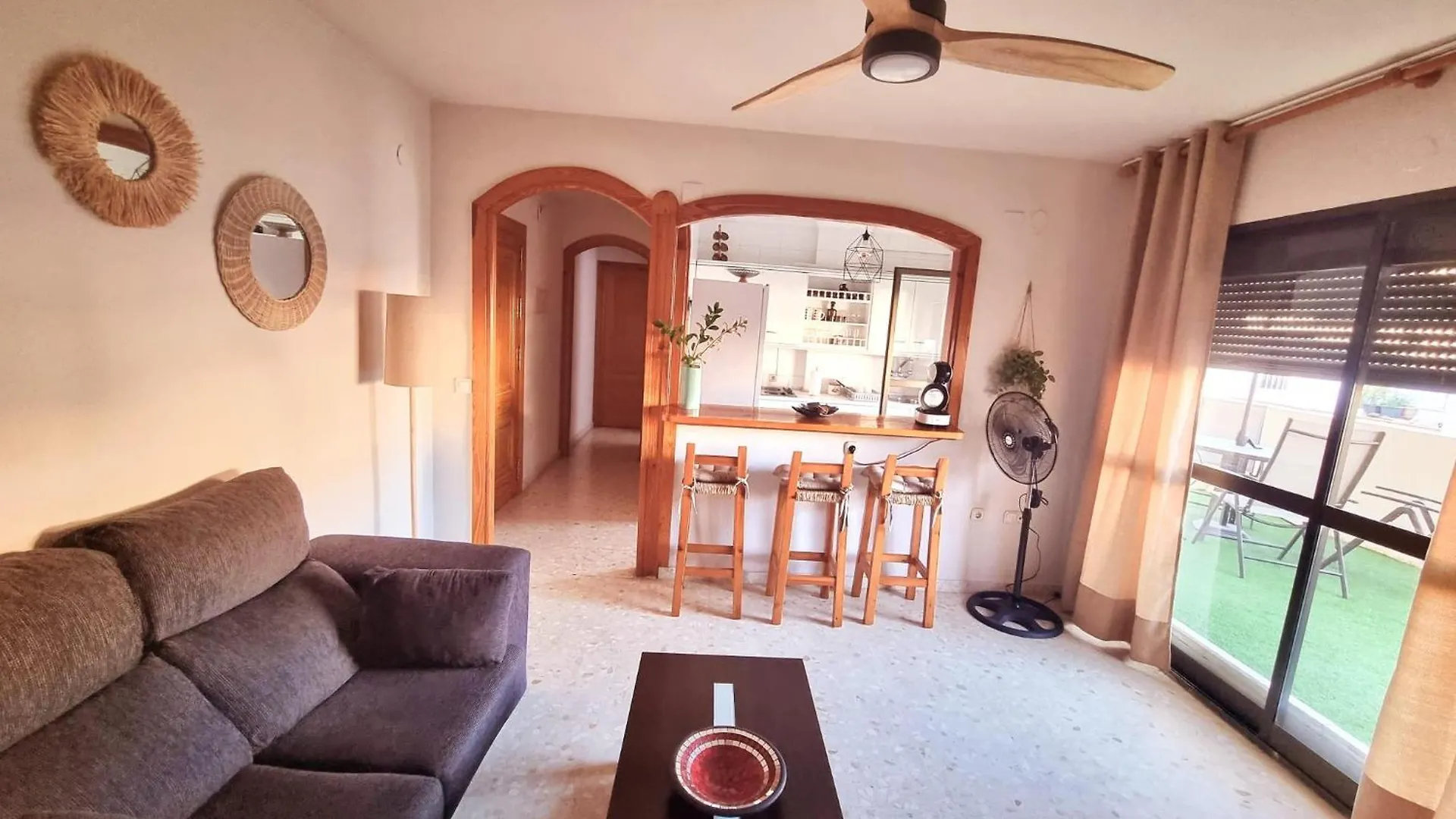 Apartamento En Segunda Linea De Playa. Rincón de la Victoria